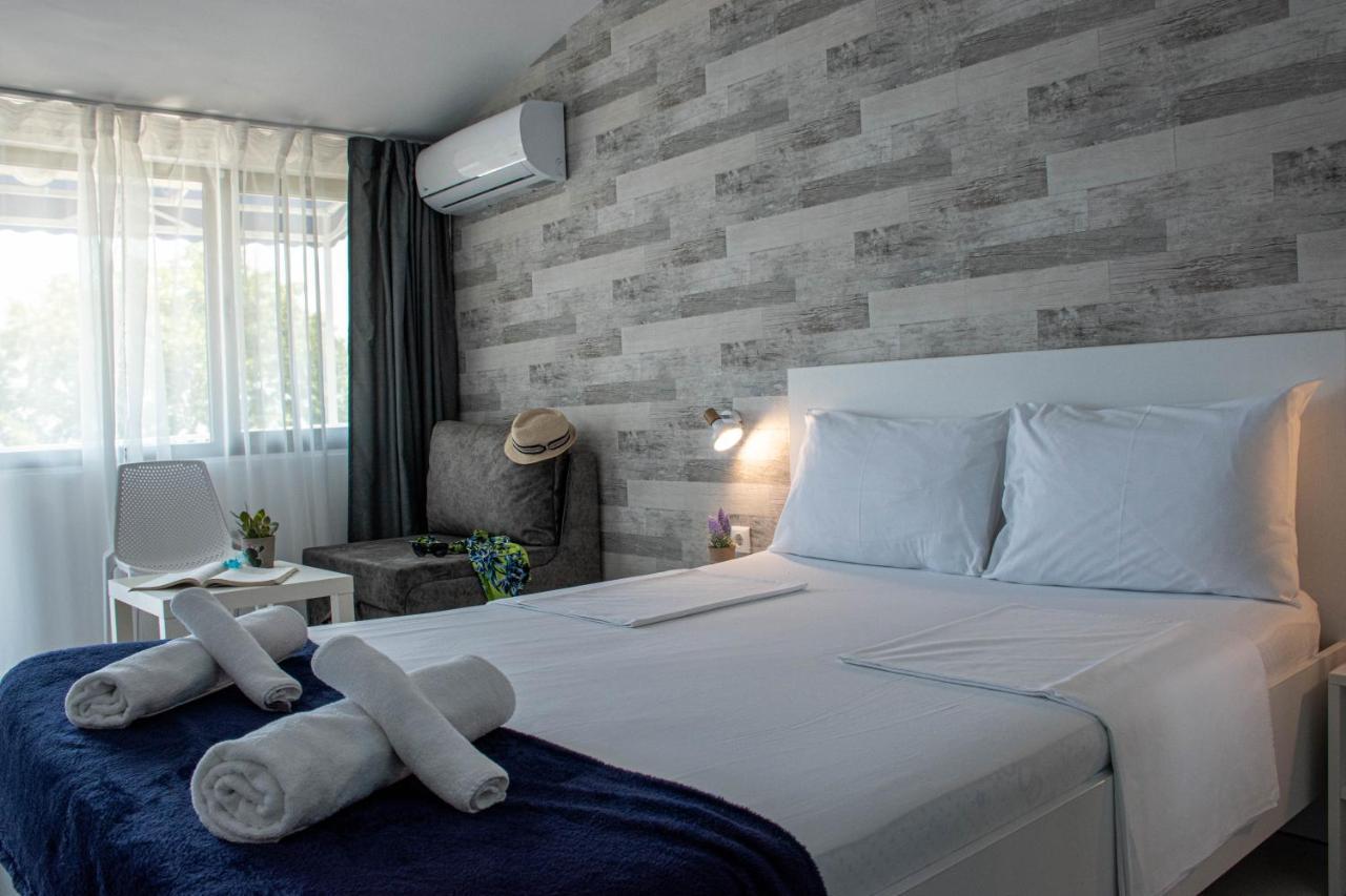 Simada Blue Guesthouse Golden Sands Exteriör bild