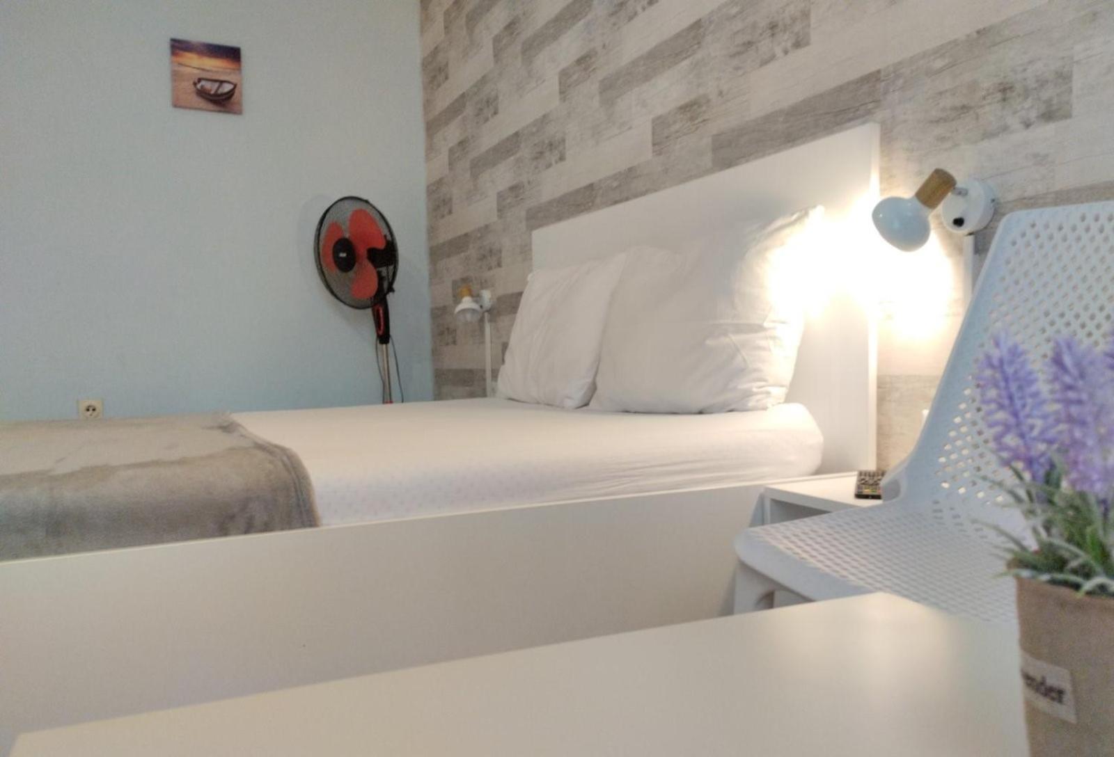 Simada Blue Guesthouse Golden Sands Exteriör bild