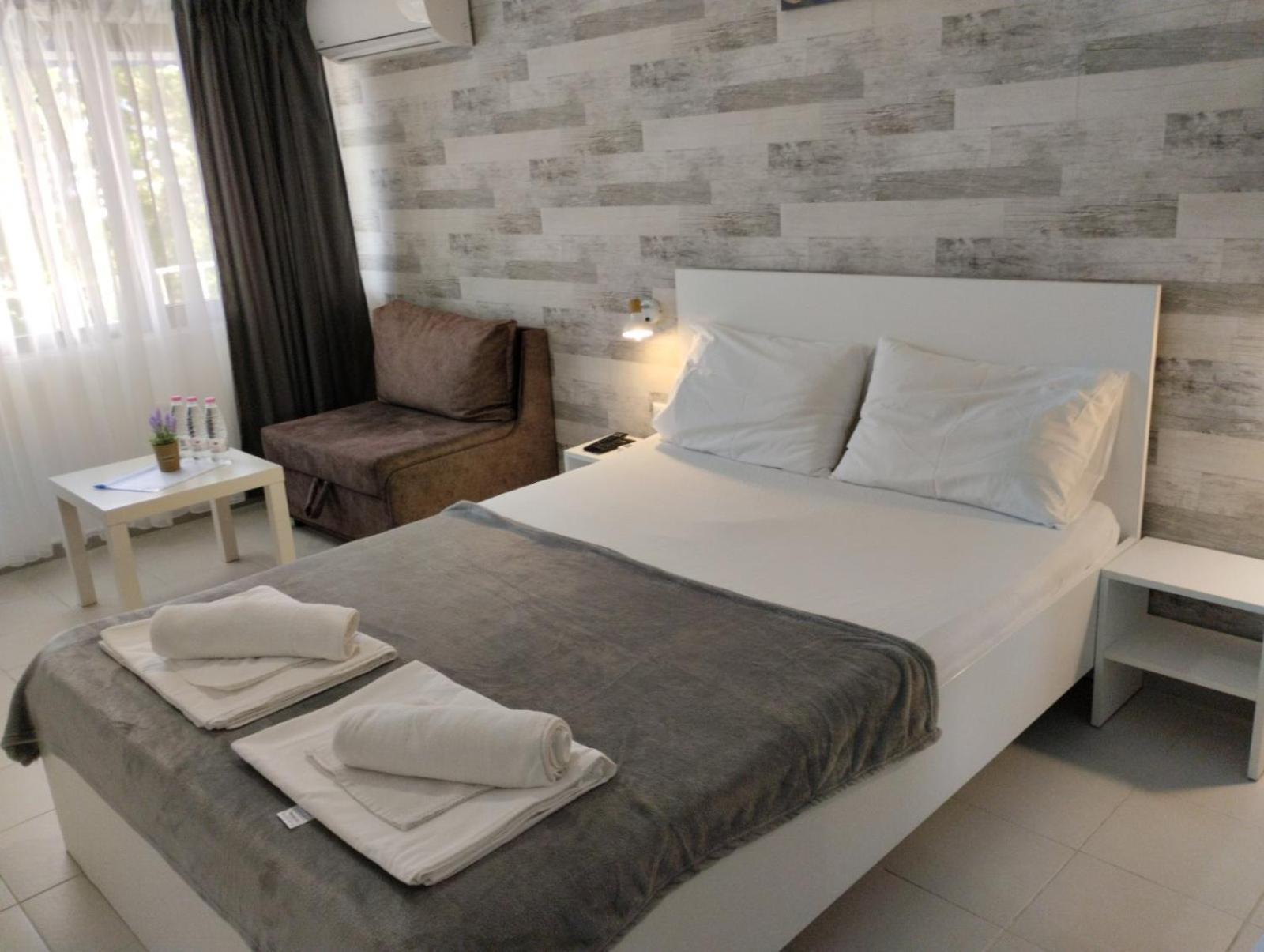 Simada Blue Guesthouse Golden Sands Exteriör bild